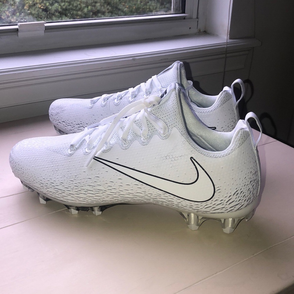 Men’s Nike Vapor Untouchable Cleats